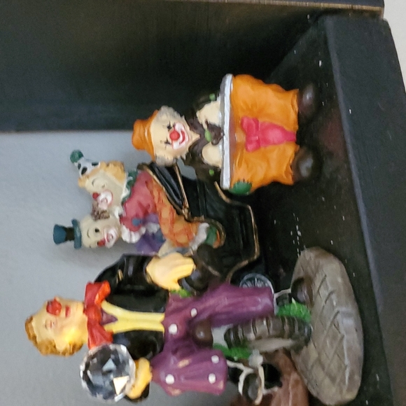 Set of 8 ceremic clowns - Picture 4 of 4